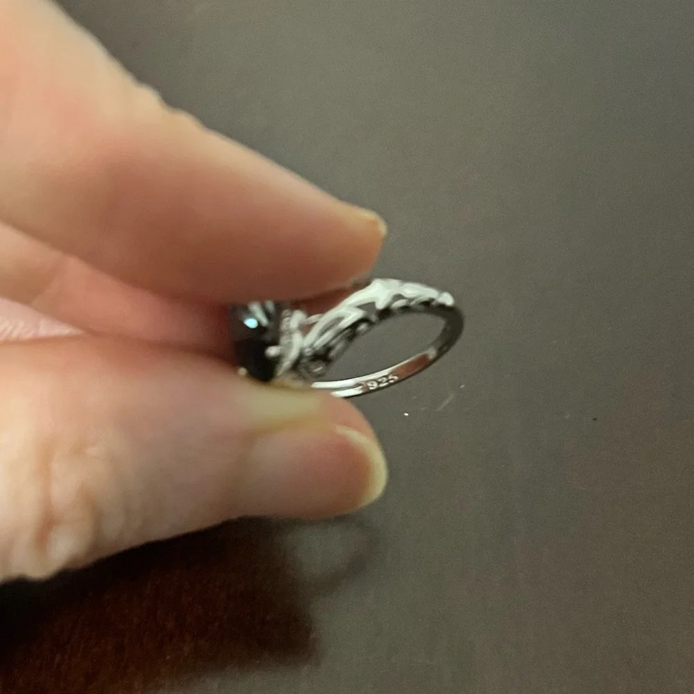 Fragrant Jewels House of Voodoo Collector’s Ring - Picture 3 of 4